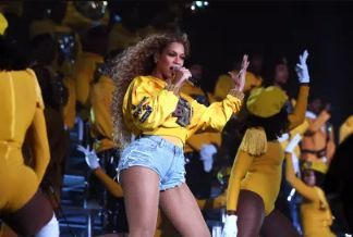 beyonce-coachella-getty-larry-busacca