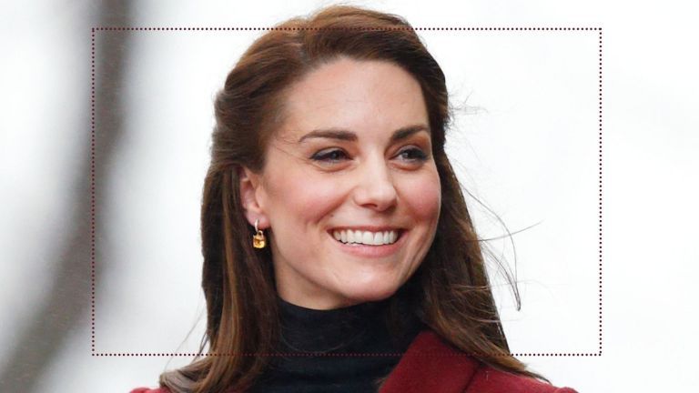 jednoduché účesy kate middleton half-updo