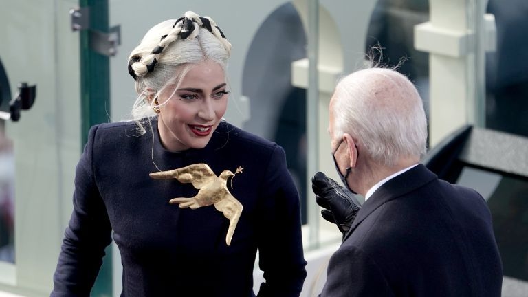 Lady Gaga se je med 59. predsedniško inavguracijo pogovarjala z izvoljenim predsednikom Joejem Bidenom
