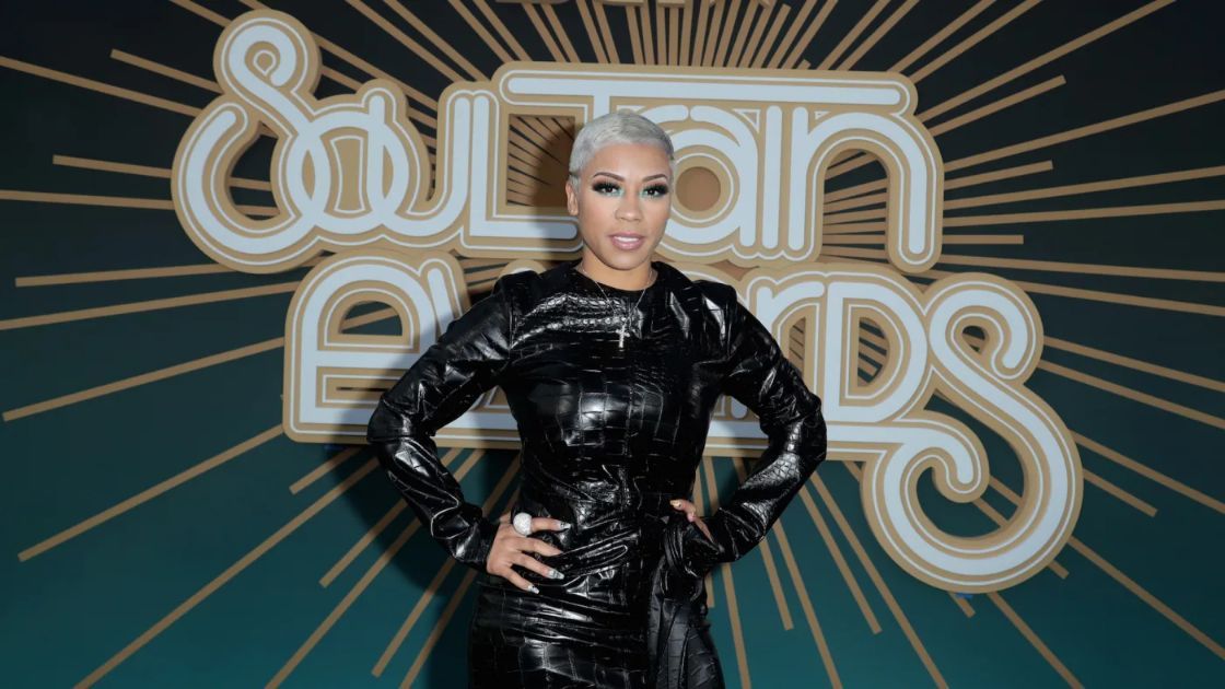Keyshia Cole bierze udział w rozdaniu nagród Soul Train 2019
