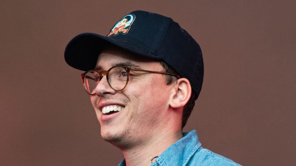 Rapper Logic membuat persembahan secara langsung semasa BottleRock