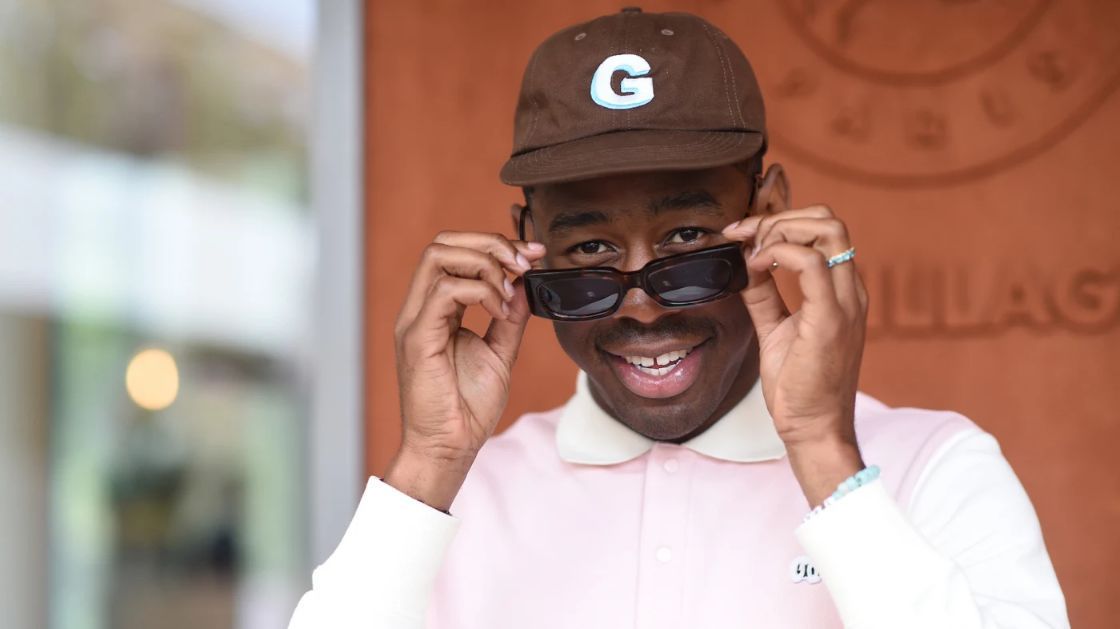 tyler extraño futuro
