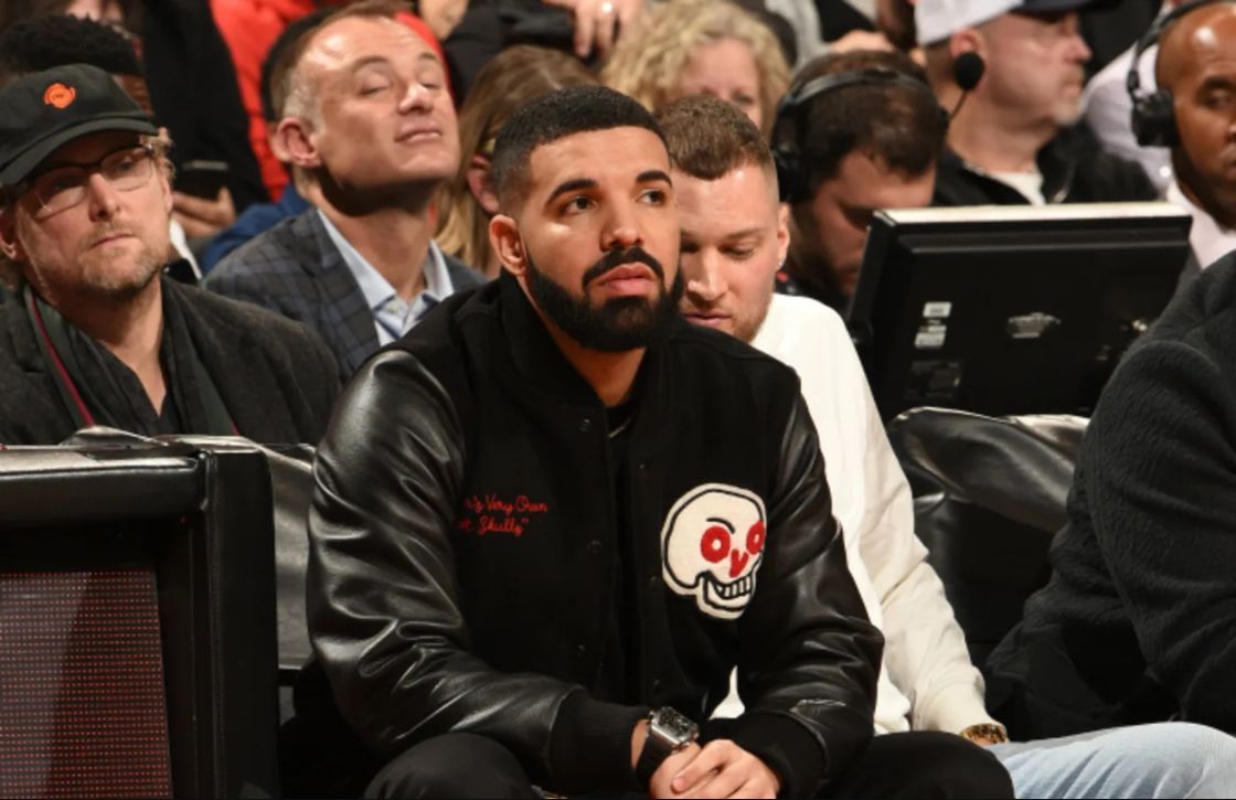 Drake jest widoczny podczas gry