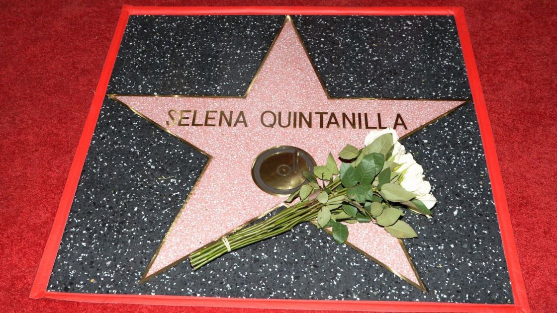 Penyanyi Selena Quintanilla dihormati secara anumerta dengan Bintang di Hollywood Walk of Fame