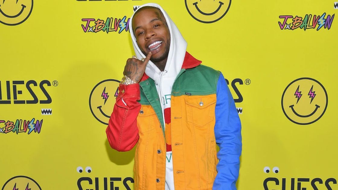 Tory Lanez participă la petrecerea de lansare GUESS x J Balvin