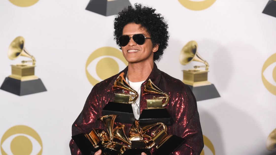 bruno mars anderson paak silk sonic grammys