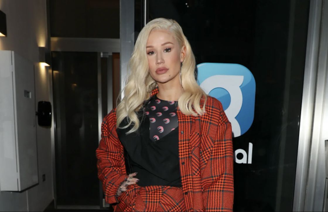 Iggy Azalea przybywa do studia Capital Radio