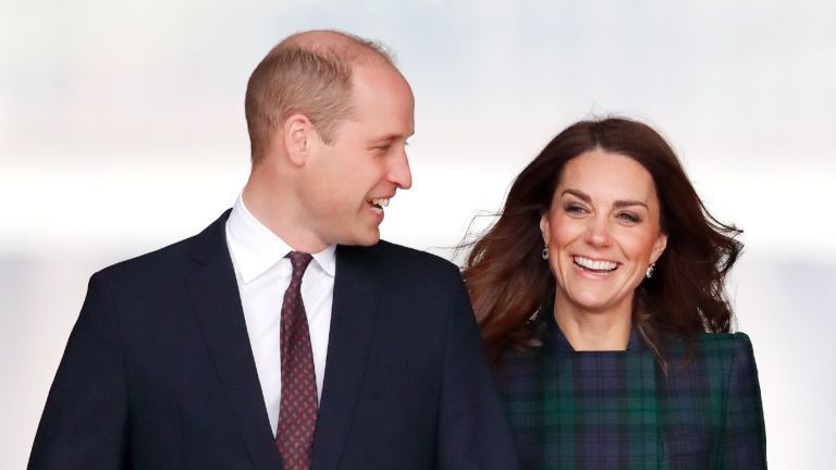 O príncipe William, duque de Cambridge e Catherine, duquesa de Cambridge, chegam para abrir oficialmente o V&A Dundee