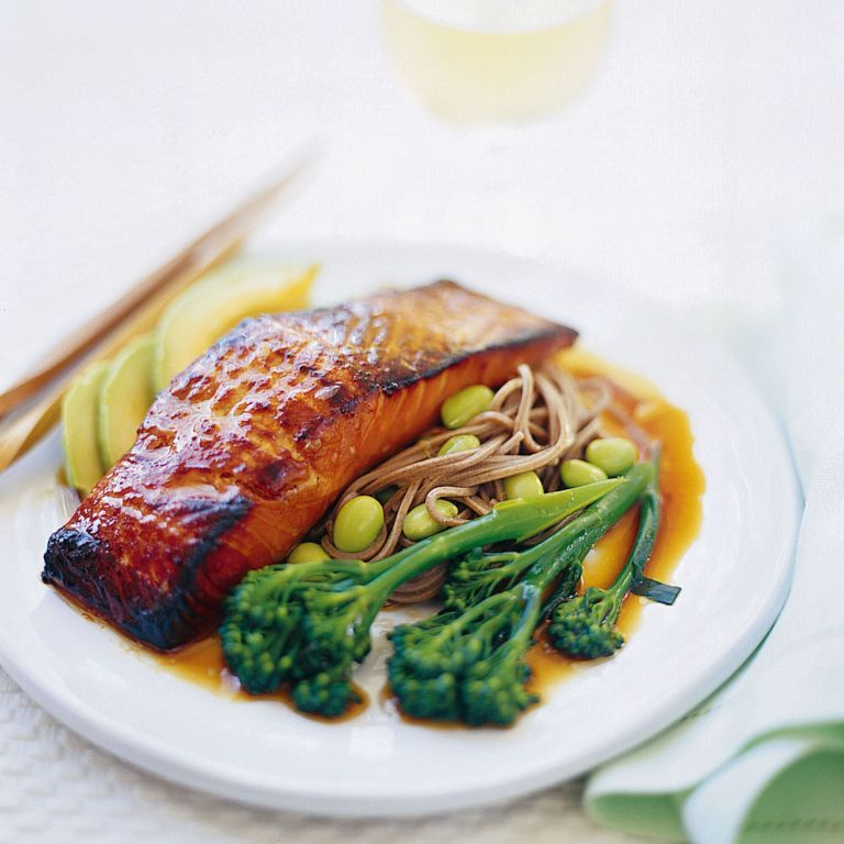 Salmone Teriyaki con Soba Noodles ricetta-ricette salmone-idee ricette-nuove ricette-donna e casa