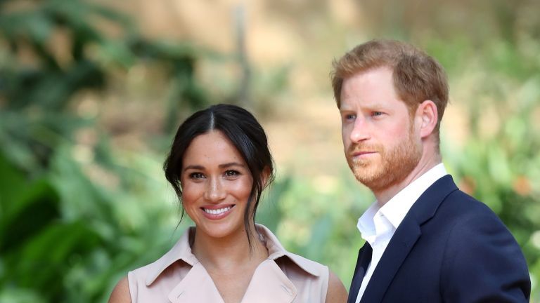 JOHANNESBURG, AFRIQUE DU SUD - 02 OCTOBRE: Le prince Harry, duc de Sussex et Meghan, duchesse de Sussex assistent à une réception des industries créatives et commerciales le 02 octobre 2019 à Johannesburg, Afrique du Sud. (Photo de Chris Jackson/Getty Images)