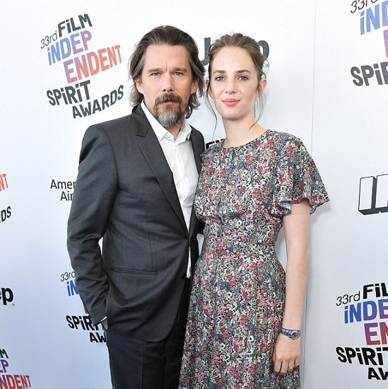   maya Hawke otec