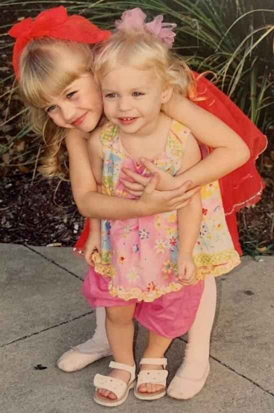 photo d'enfance d'olivia scott welch