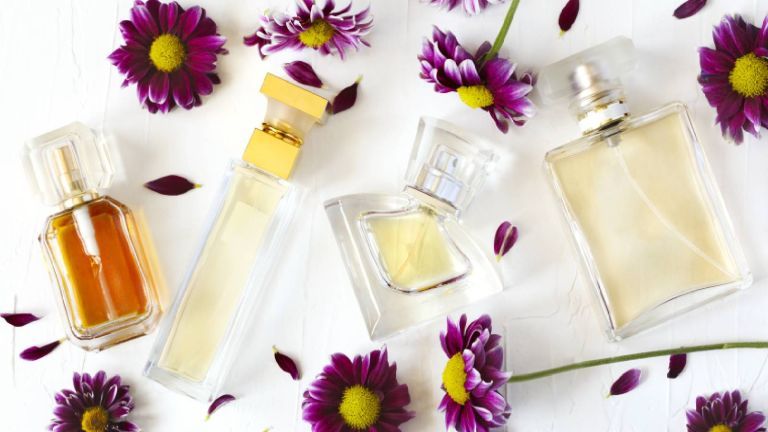 Ofertas de perfumes del viernes negro: frascos de perfume