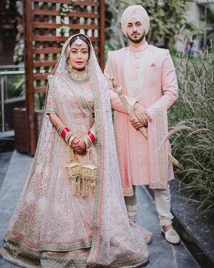 neha kakkar manžel