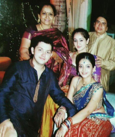 família ruchikaa kapoor