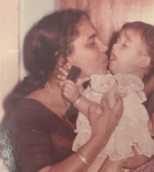 foto de infância de nayanthara