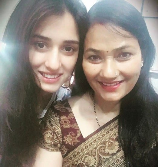 mãe de disha patani