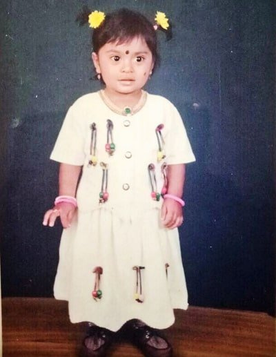 deepika das fotos de infância