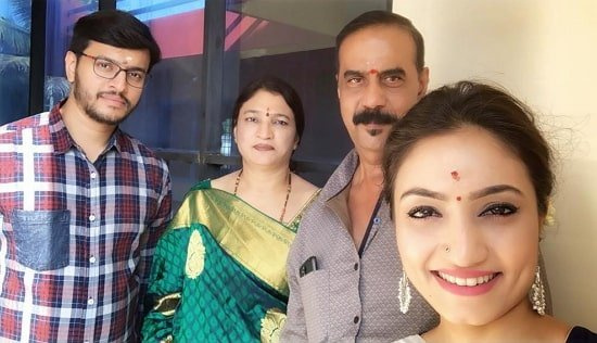 familia vaishnavi gowda