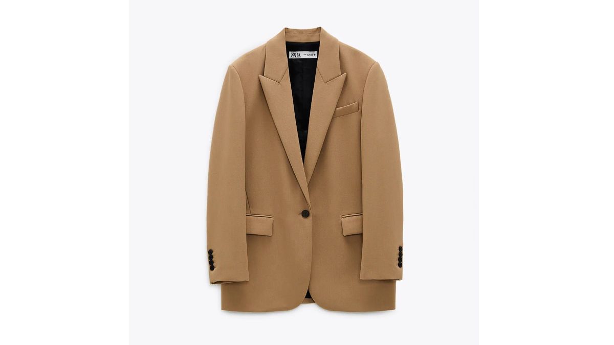с чем носить черные джинсы - пиджак Zara Oversized