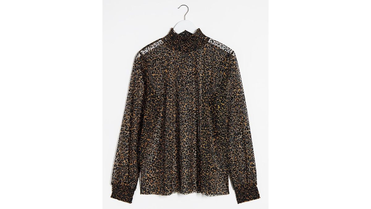 Top fruncido de malla de terciopelo con estampado animal de Simply Be