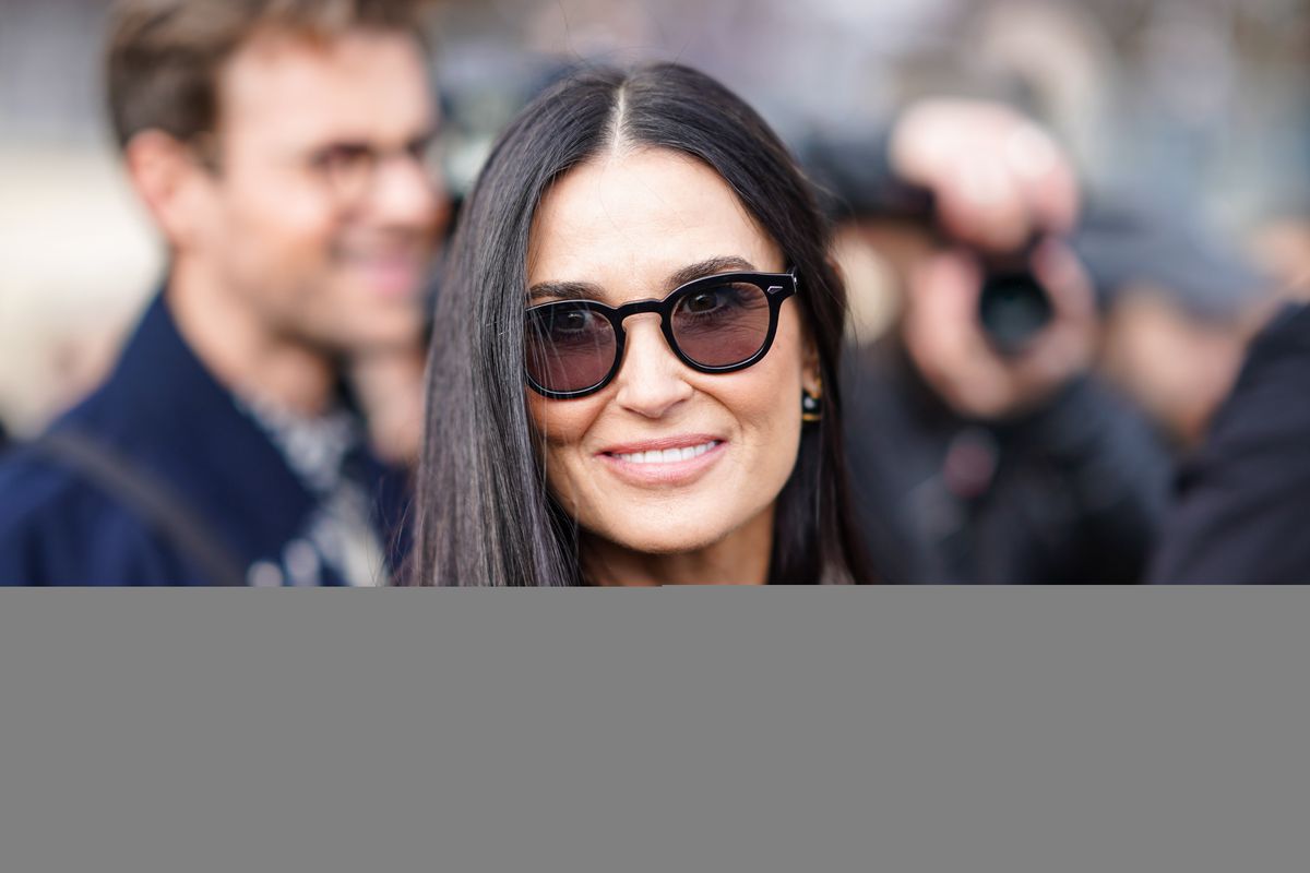 Acconciatura lunga Demi Moore