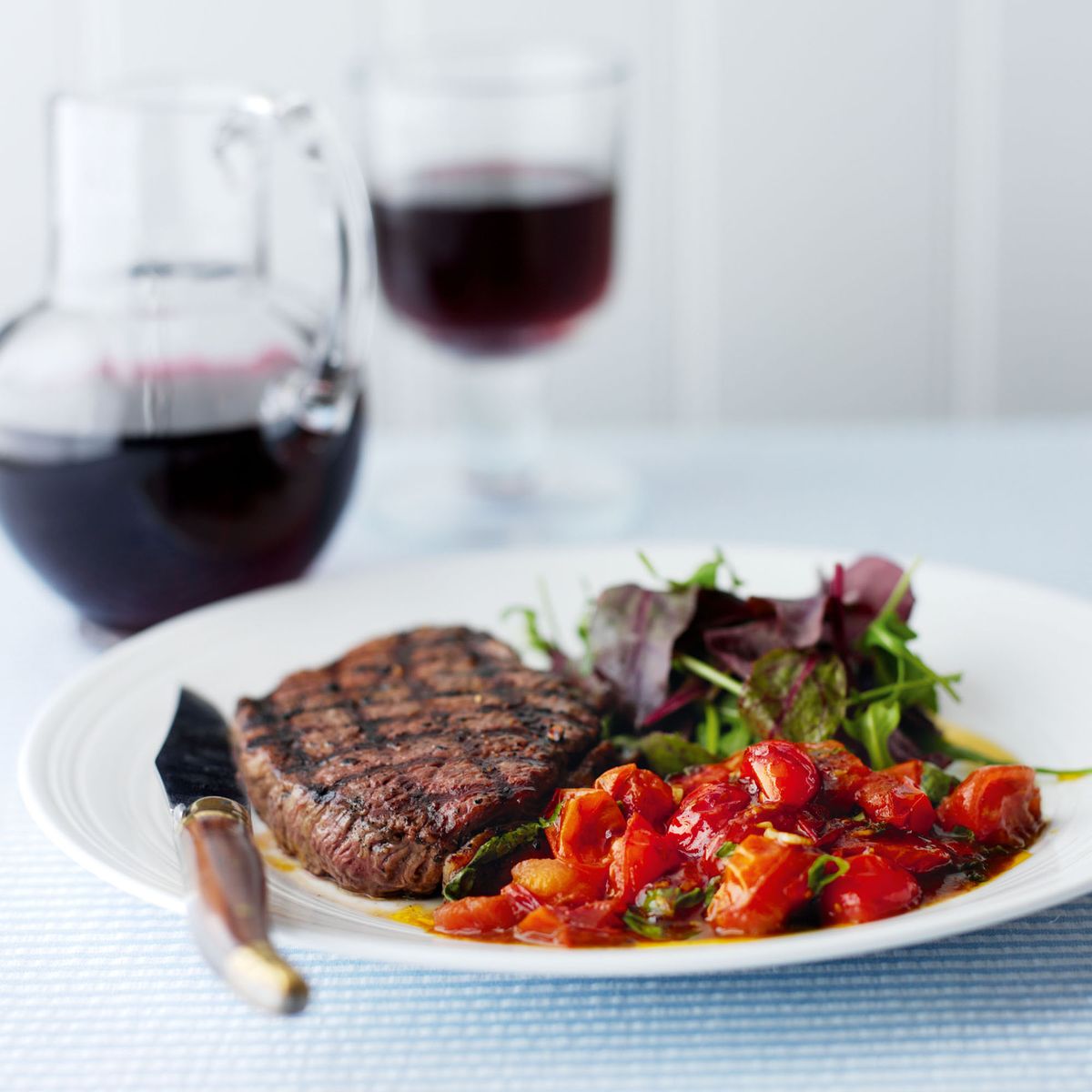 Dukanova diéta: Griddled Rump Steak s balzamikovými paradajkami