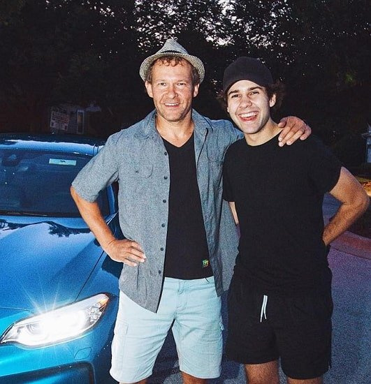 oče david dobrik