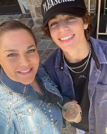 avi angelo madre