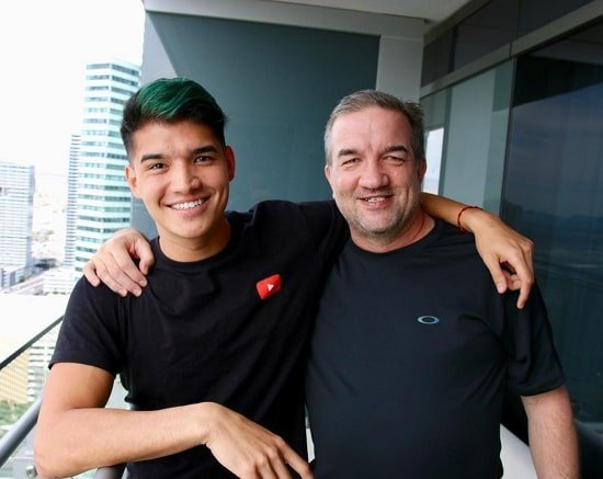 otec Alex Wasabi