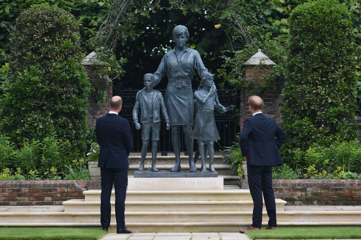 Estátua da princesa diana