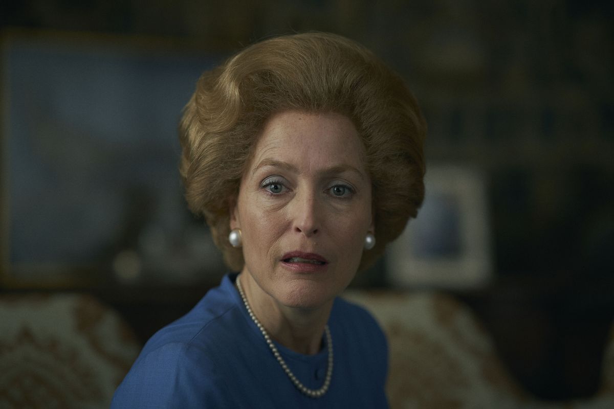 Margaret Thatcher interpretada por Gillian Anderson