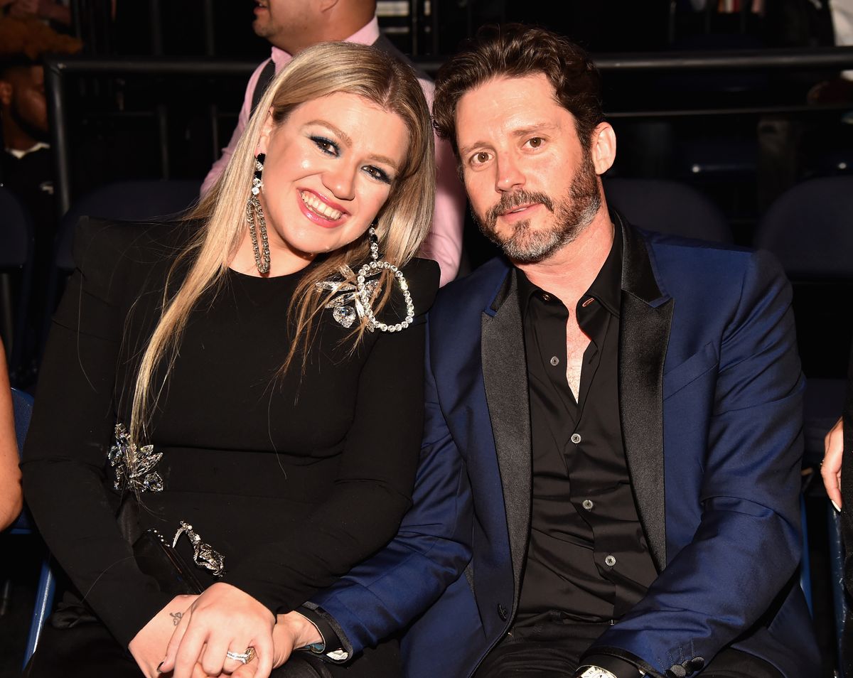 Kelly Clarkson e Brandon Blackstock comparecem ao CMT Music Awards 2018 na Bridgestone Arena em 6 de junho de 2018 em Nashville, Tennessee