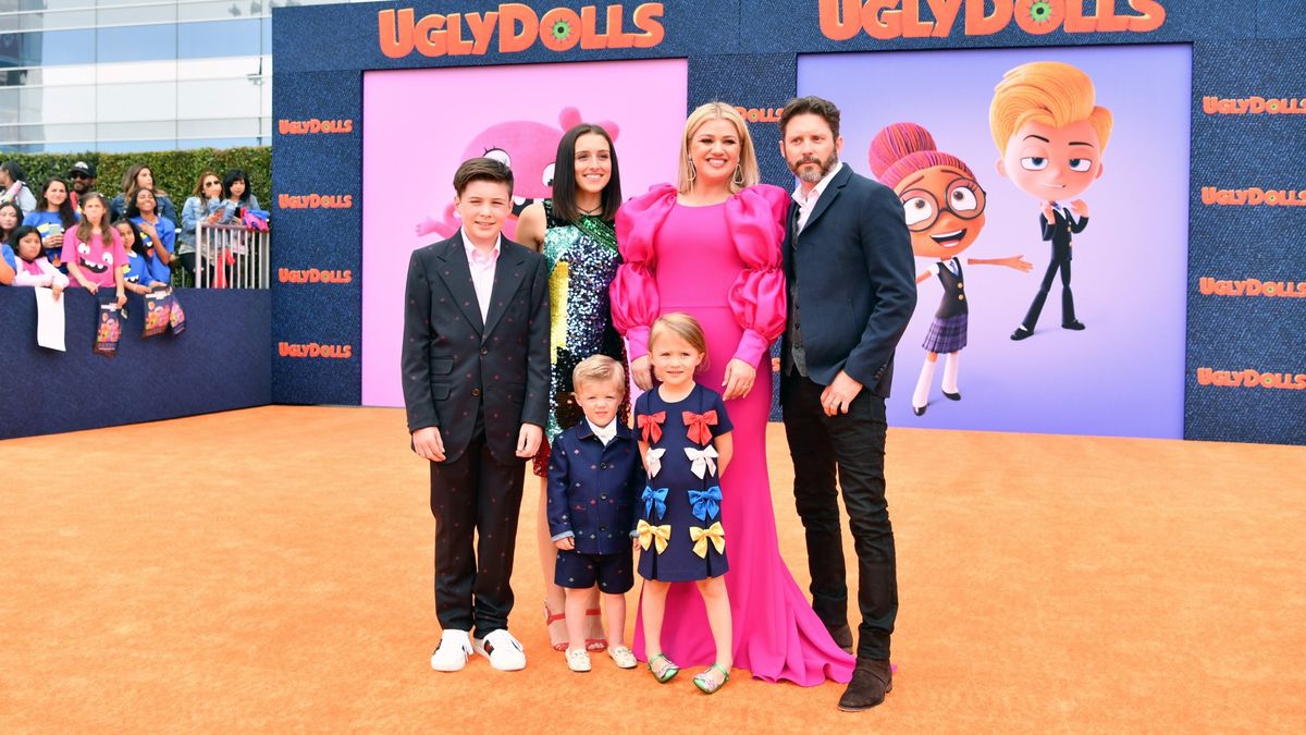 Kelly Clarkson no tapete vermelho
