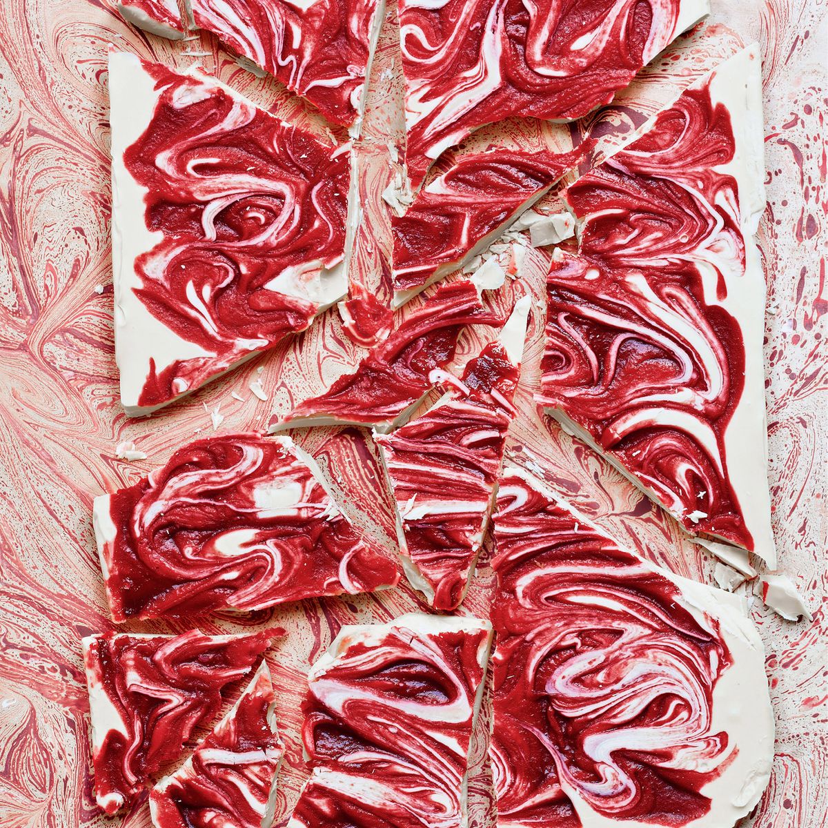 Плита белого шоколада Raspberry Ripple