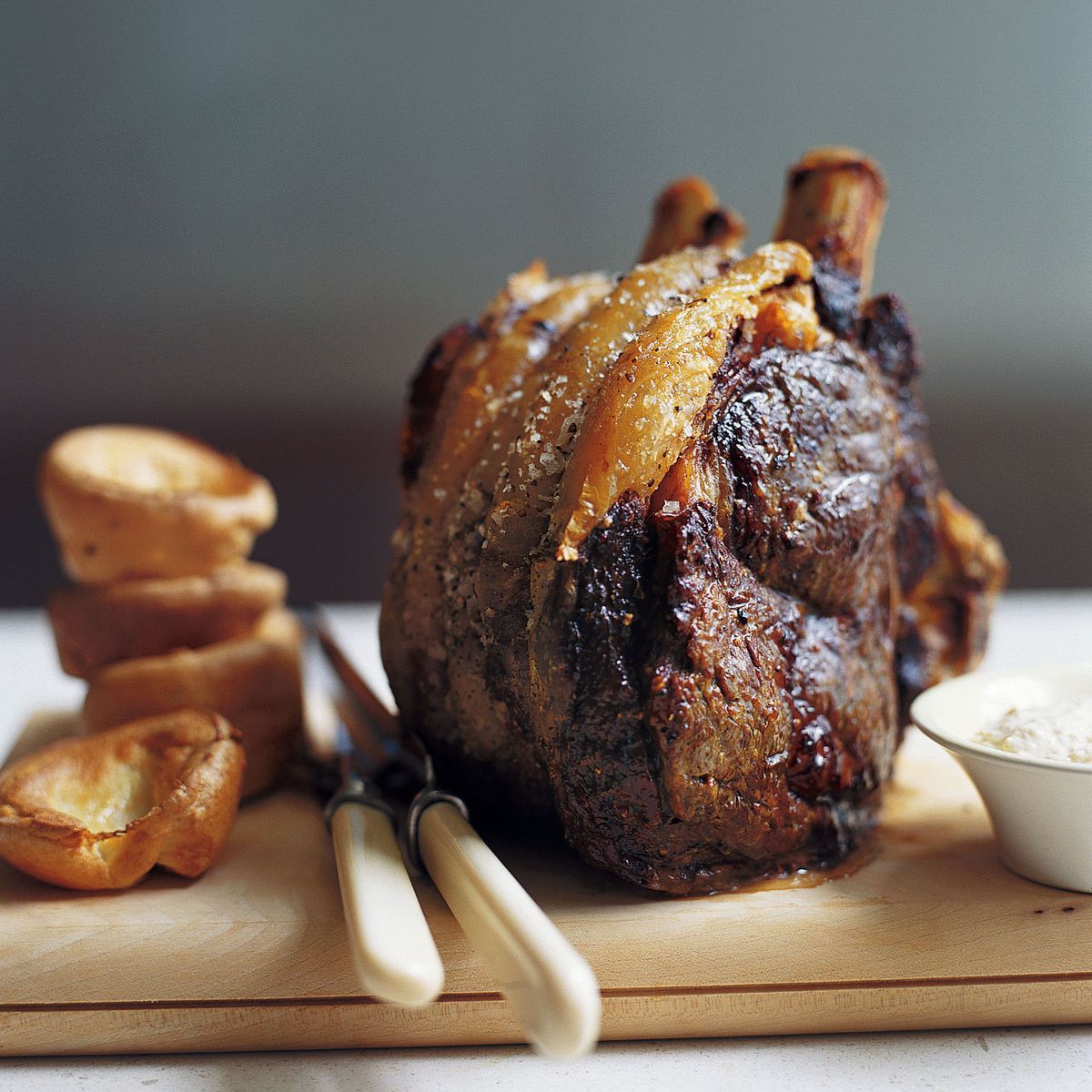 Costilla de ternera asada con pudín de Yorkshire