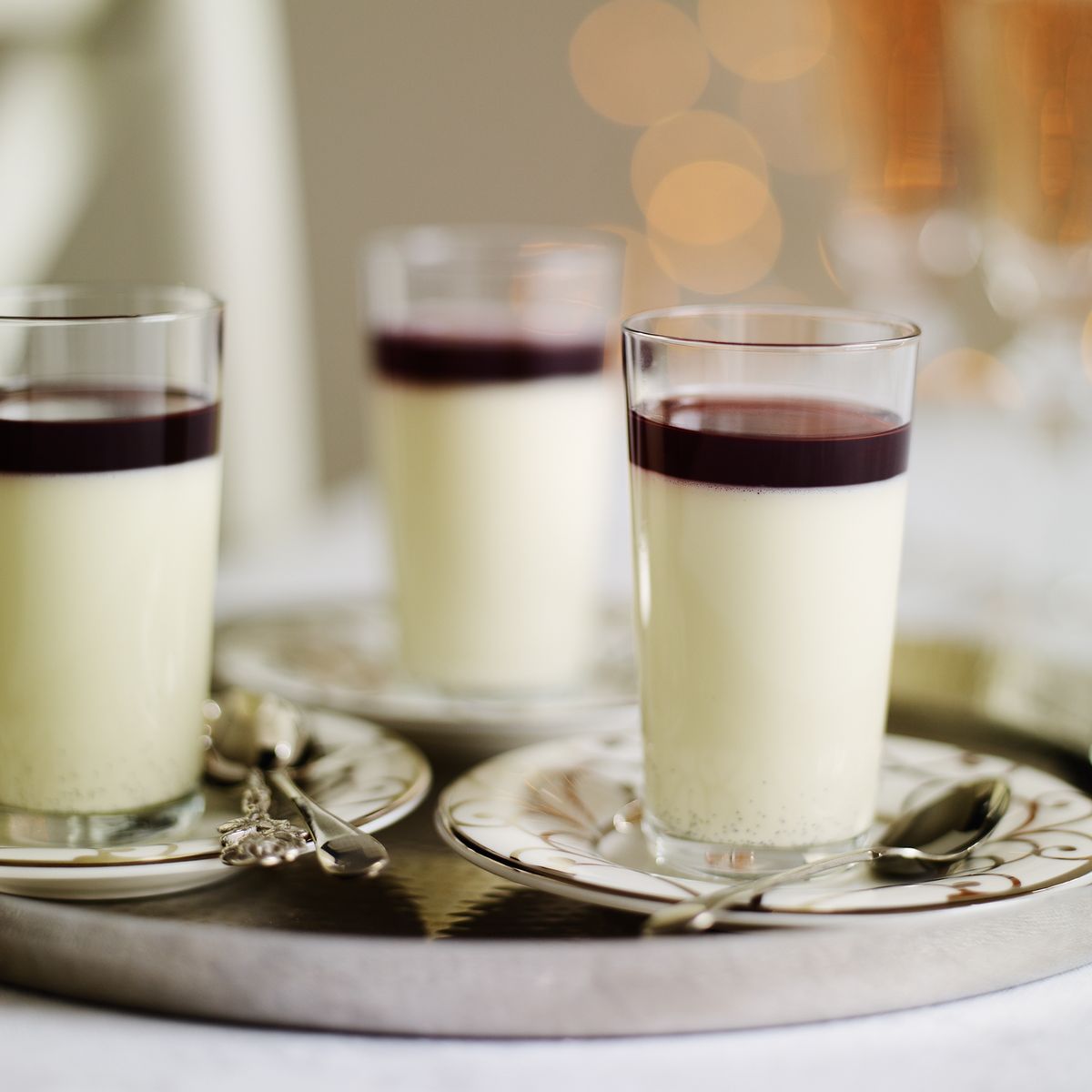 Panna cotta de vainilla con gelatina de oporto
