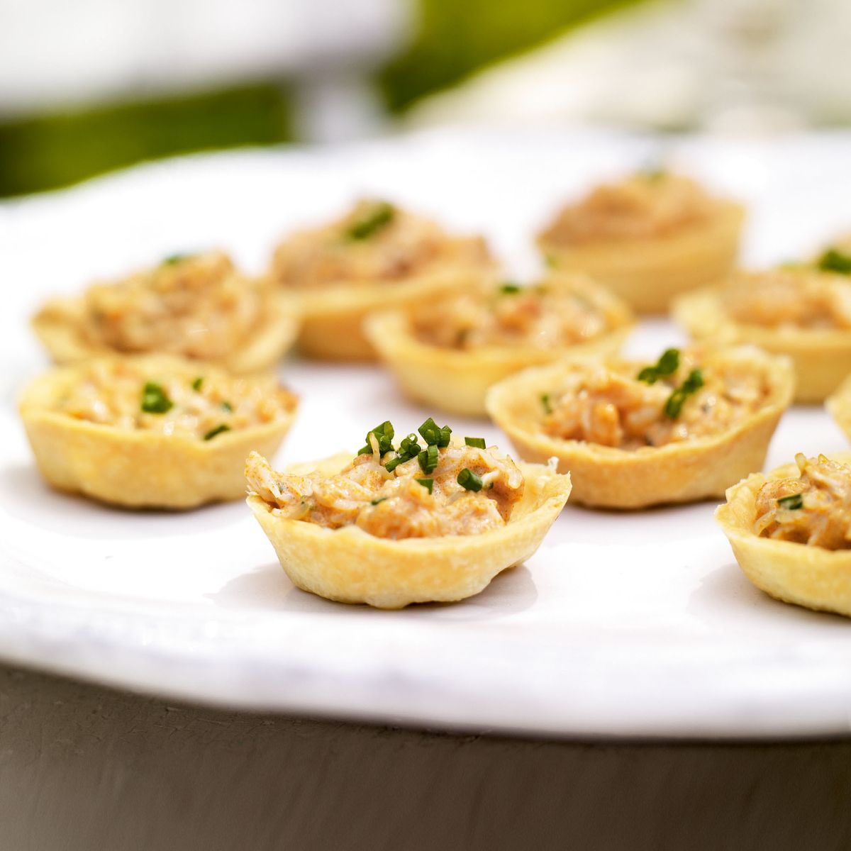 Tartaletas de cangrejo fresco con mayonesa de limón