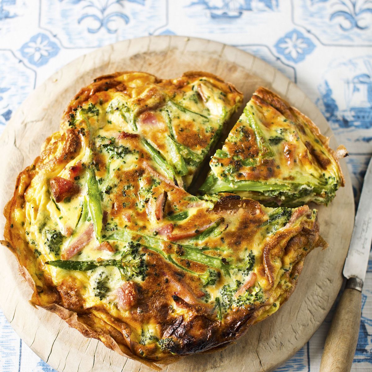 Tortilla de Brócoli y Tocino