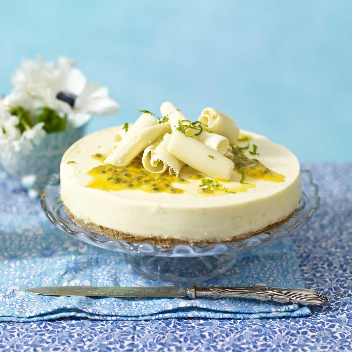 Cheesecake de chocolate branco, limão e maracujá