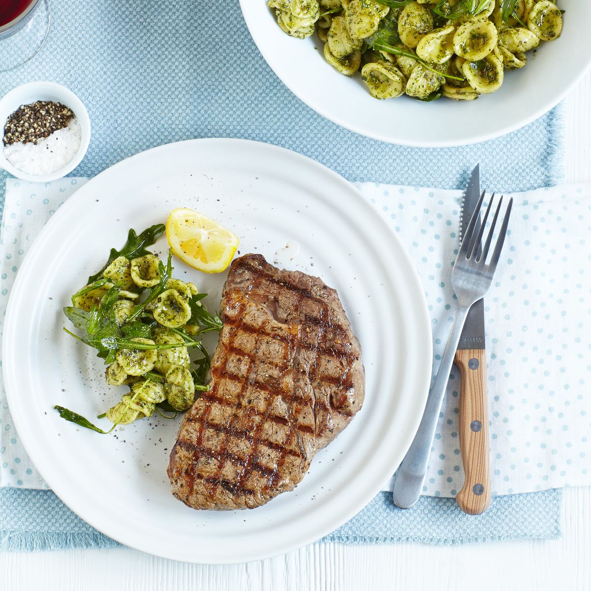 Bife Grelhado com Manjericão Orecchiette
