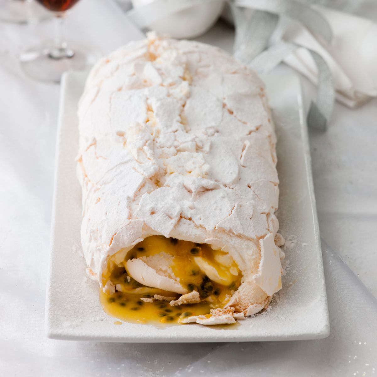 Marengsroulade med appelsin og passionsfrugt