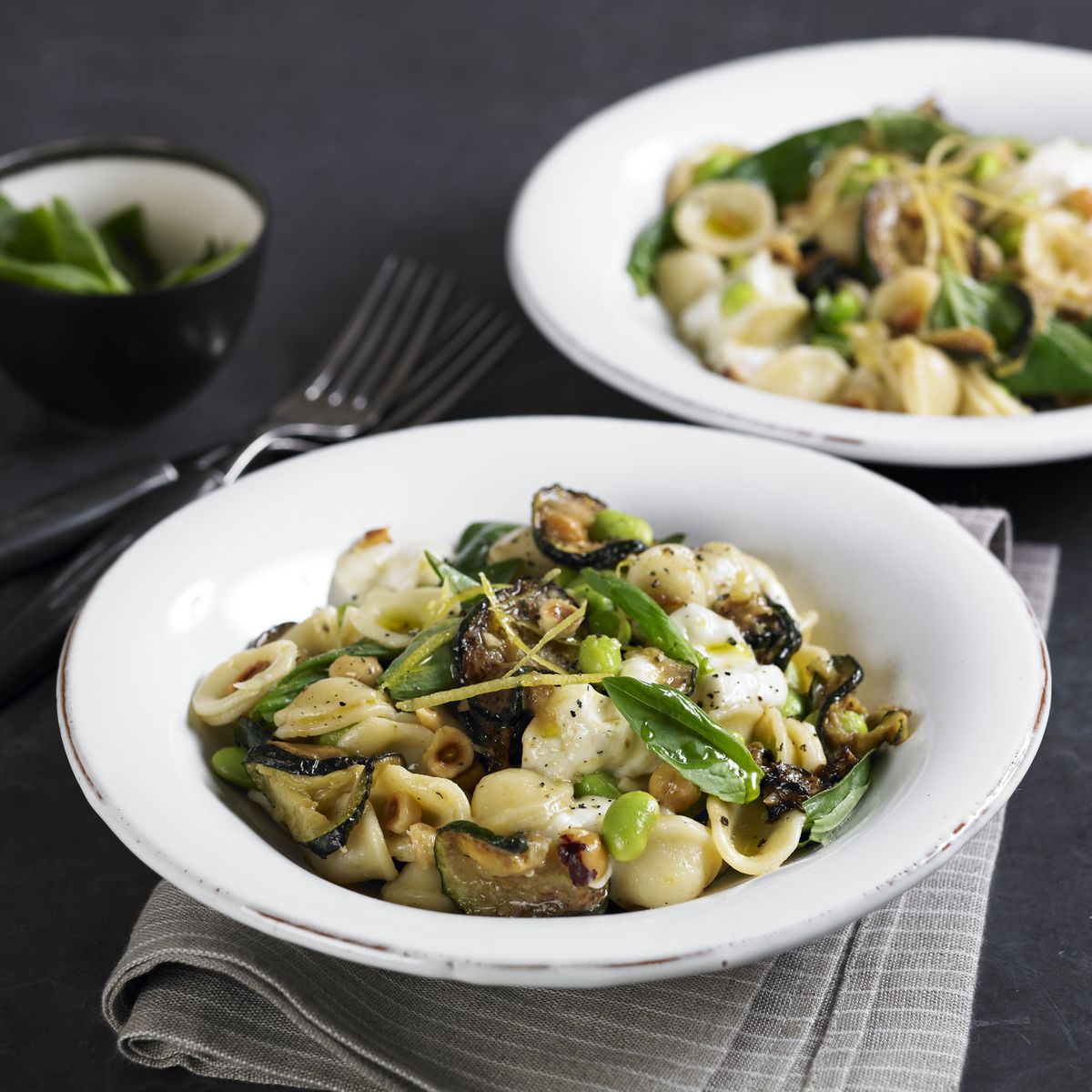 Abobrinha e Orecchiette de Avelã com Mozzarella