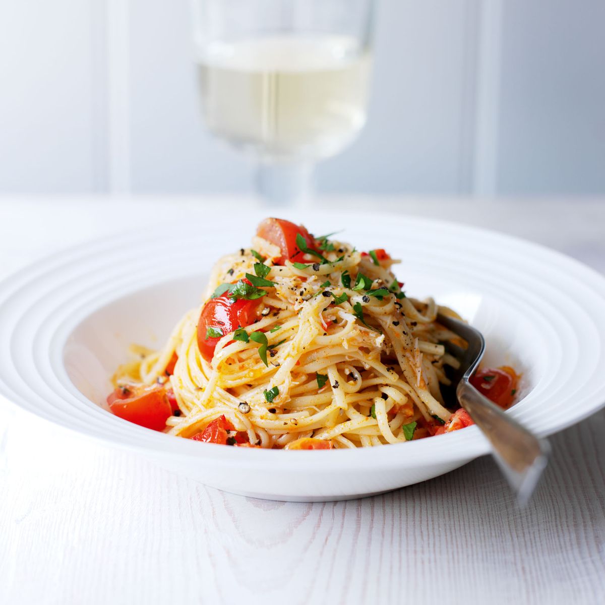 Linguine de Caranguejo, Pimenta e Tomate Cereja