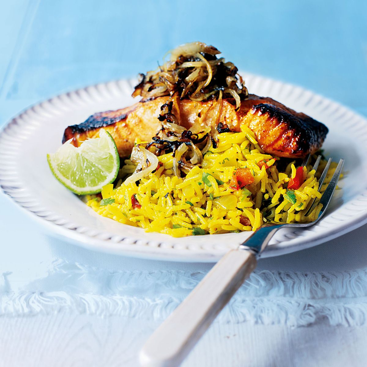 Salmão Tikka Grelhado com Arroz Pilaf Picante