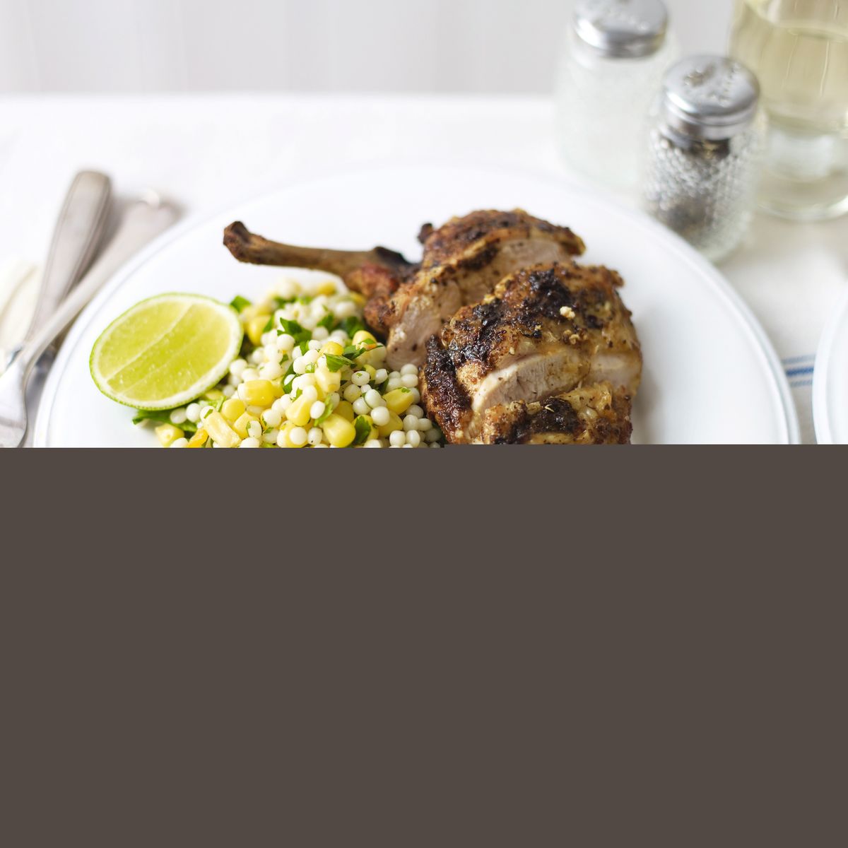 Frango Cajun com Cuscuz Gigante