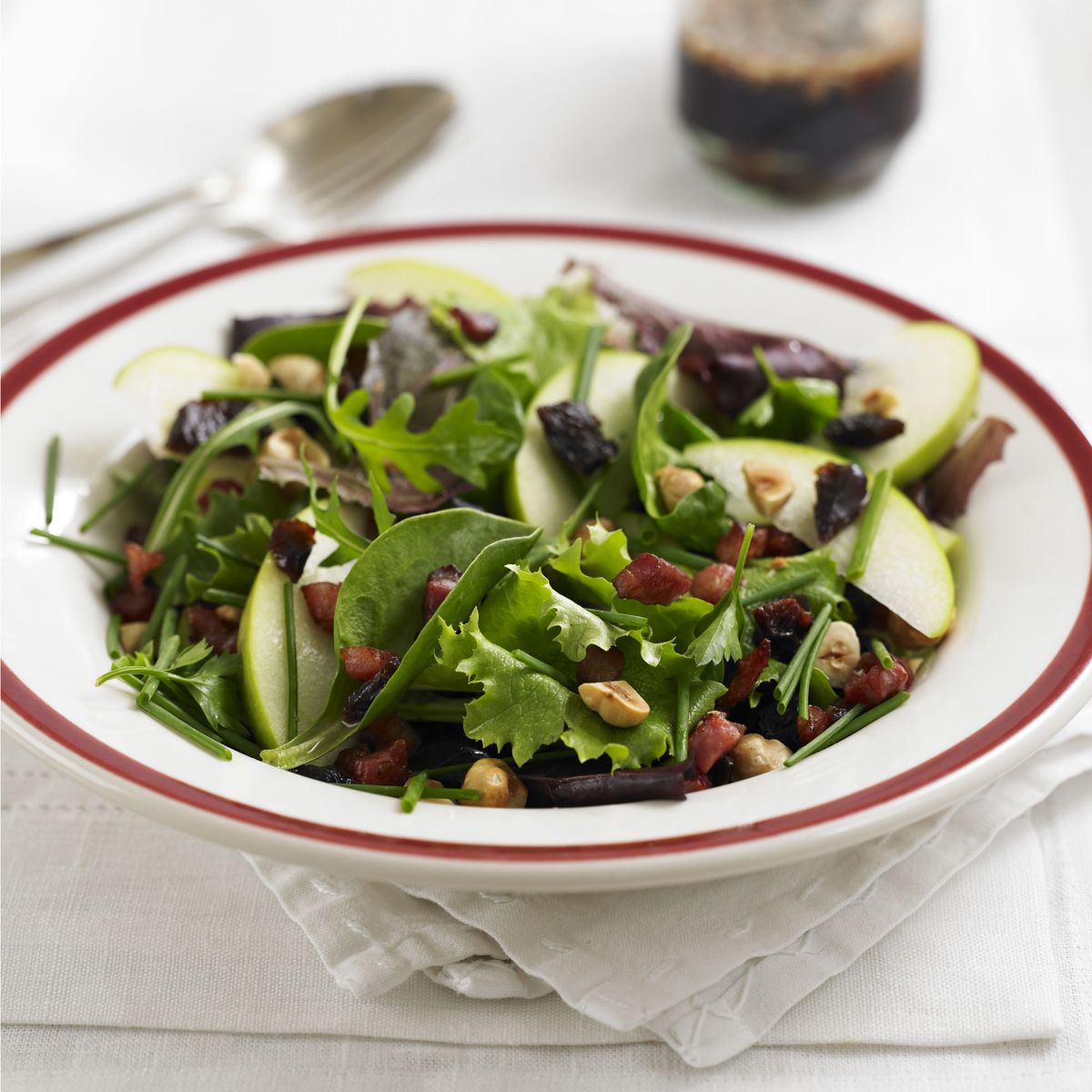 Salada Crocante de Pancetta e Avelã