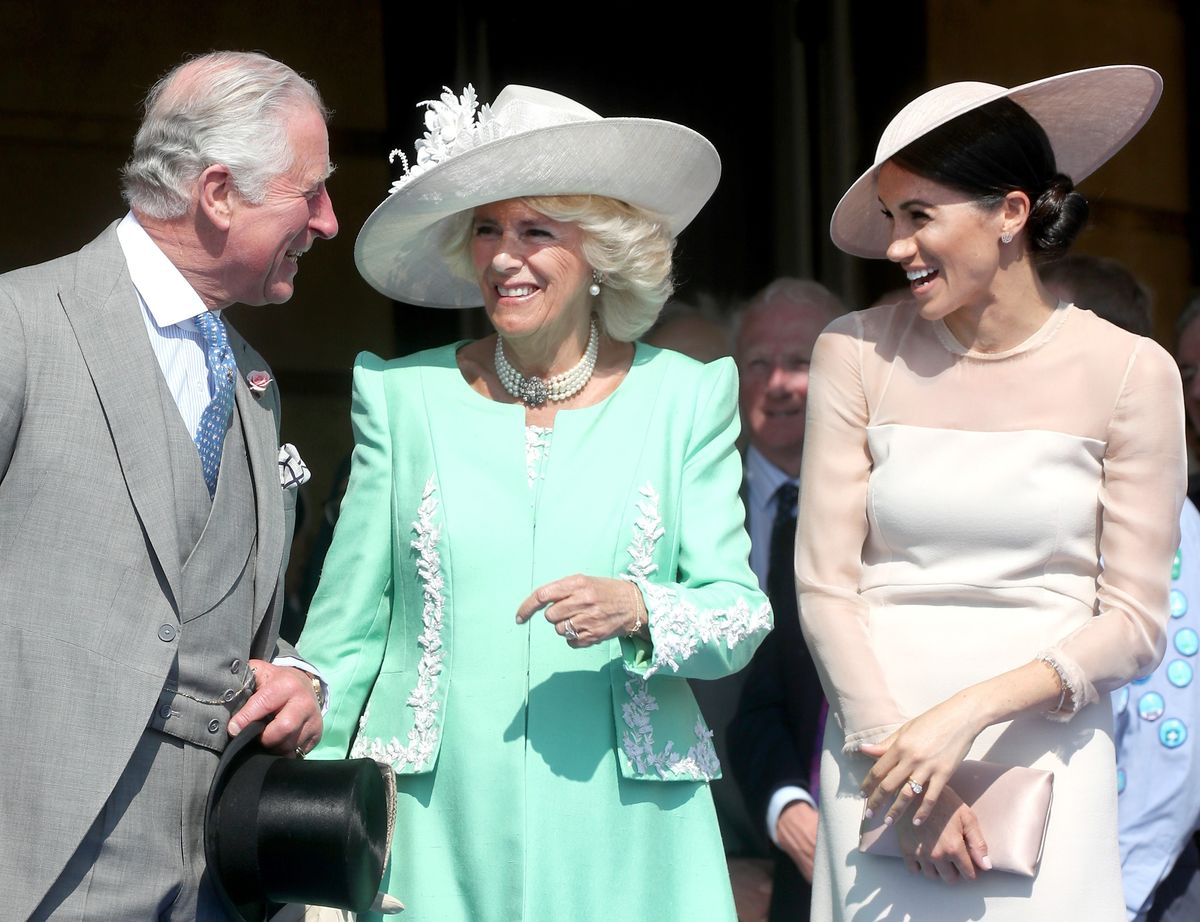 LONDRES, ANGLETERRE - 22 MAI: (L-R) Le prince Charles, prince de Galles, Camilla, duchesse de Cornouailles et Meghan, duchesse de Sussex assistent au prince de Galles