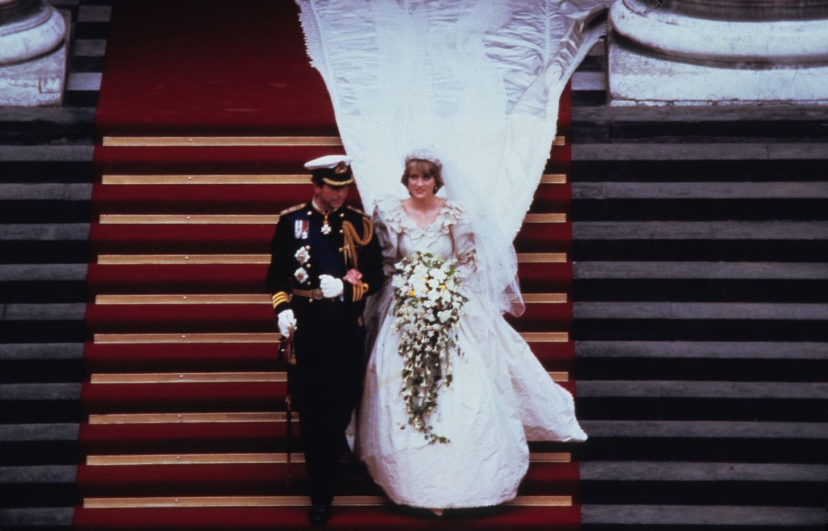 Princezna Diana a princ Charles opouštějí St. Paul