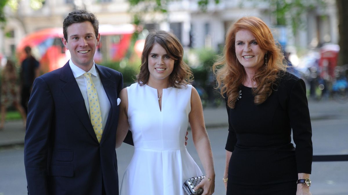 Princezná Eugenie z Yorku, vojvodkyňa z Yorku, Veľtrh výtvarných starožitností Sarah Ferguson v Kensingtonských záhradách